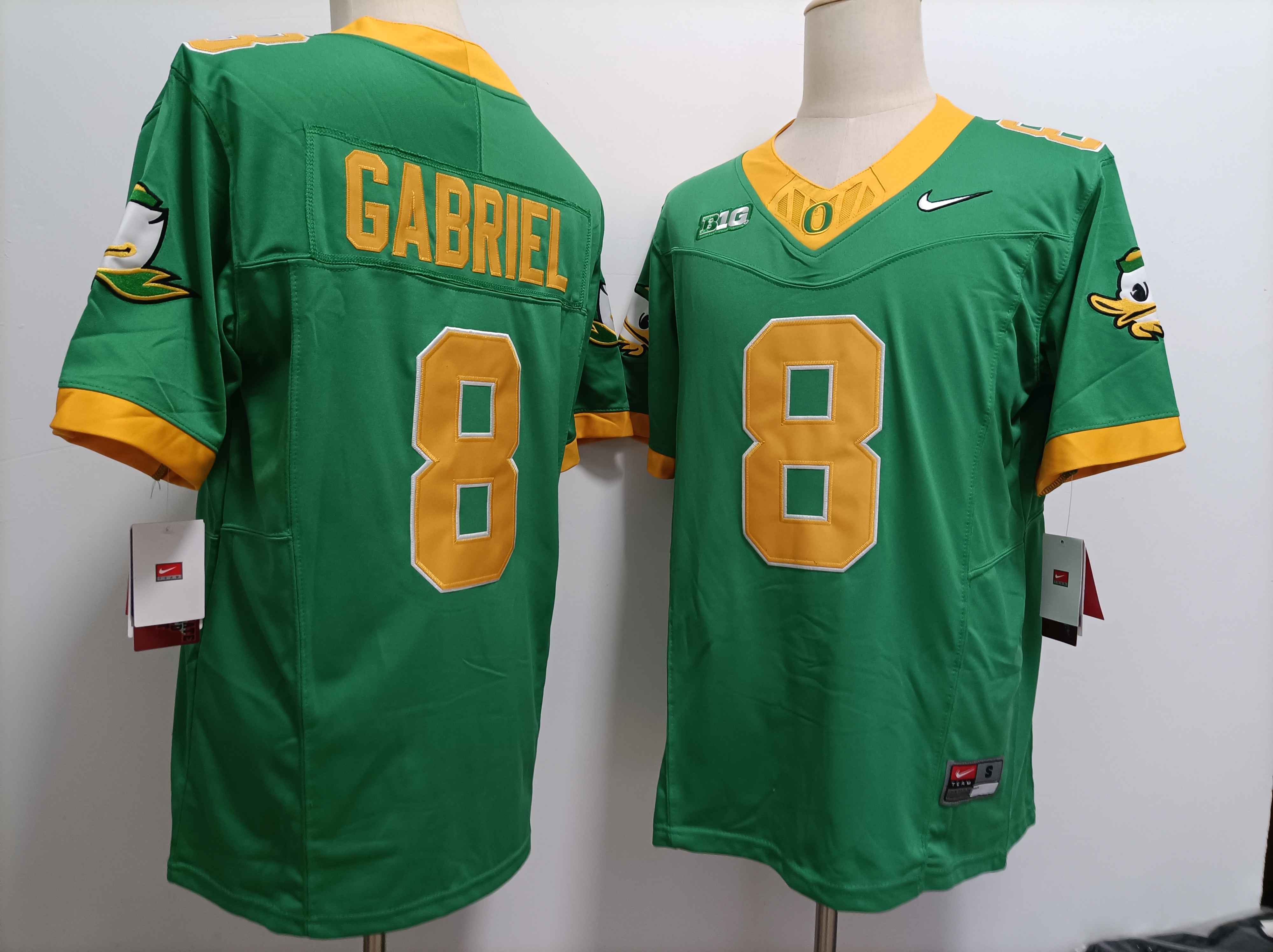 Oregon Ducks #8 Dillon Gabriel Green FUSE College Football Jersey